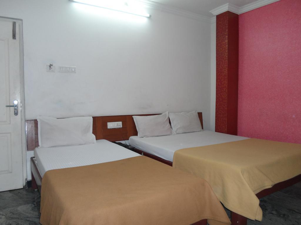 Hotel Vip Residency Tirupati Værelse billede